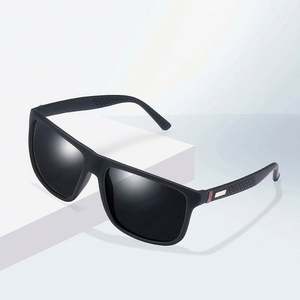 Gafas de Sol Polarizadas Cuadradas Clásicas Nuevas al por Mayor 2022, Gafas de Sol Polarizadas para Hombre con Protección UV400 para Conducir y Pescar - Product Image 3