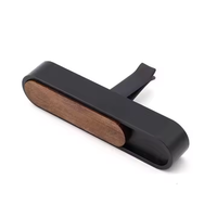 Diffuseur de parfum d'aromathérapie de luxe pour voiture CNC de haute qualité, clip de ventilation d'origine en alliage d'aluminium, couleur personnalisée, long