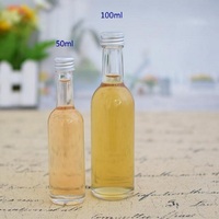 Bouteille en verre de 100ml pour vodka 30ml 50ml Mini bouteille en verre de liqueur d'alcool/vodka/sirop d'érable avec motif de feuille d'érable