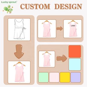 Abito Sportivo per Bambine con Design a Conchiglia, Scollo Ricamato e Pantaloncini, Vestito da Yoga Personalizzato UPF 50+ - Product Image 2