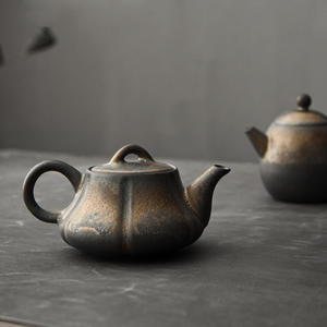 Service à thé Kung Fu en céramique vintage fait à la main de style japonais, petit appareil pour faire du thé, bouilloire individuelle, pot à thé doré - Product Image 5