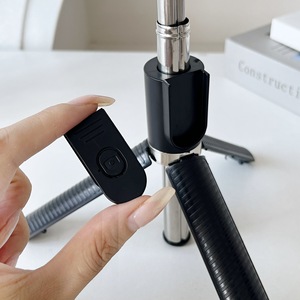 Trépied magnétique <span class=keywords><strong>Selfie</strong></span> <span class=keywords><strong>Stick</strong></span> avec télécommande compatible avec MagSafe pour <span class=keywords><strong>iPhone</strong></span> 12/<span class=keywords><strong>13</strong></span>/14/15/16 Series et téléphones Android - Product Image 6