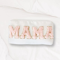Pochette de maquillage professionnelle personnalisée en chenille avec patch, pochette en nylon crème, boîte de rangement cosmétique de voyage avec lettres universitaires