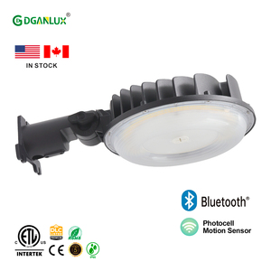 Lampada da Parete Industriale LED Dimmerabile DLC con Garanzia di 5 Anni, Base E26, 50W 70W 90W, Telecomando, Alluminio, per Esterni, Crepuscolare - Product Image 4