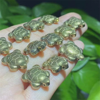 Pendentifs miniatures tortue en pyrite dorée, très demandés, adorables animaux en cristal sculptés pour la décoration et la lithothérapie
