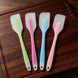 Espátula de silicona, raspador integrado, pala, cuchillo para mezclar pasteles y crema, herramienta de cocina resistente a altas temperaturas - Product Image 4
