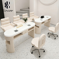 Table de manucure double avec plateau en marbre blanc et chaise, pour salon de beauté de luxe, avec éclairage et aspirateur de poussière