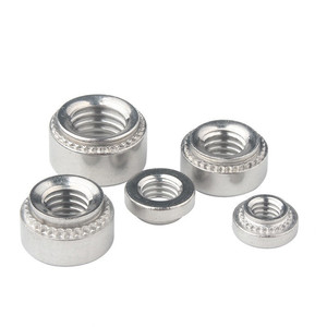 Écrou auto-serrant à tête plate en acier galvanisé, acier inoxydable et acier au carbone, fourni par le fabricant - Product Image 2
