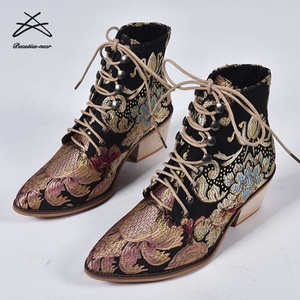 Stivali da <span class=keywords><strong>Donna</strong></span> in Pelle PU con Tacco Basso e Punta Piccola, Design Italiano, Produzione e Vendita all'Ingrosso dalla Cina - Product Image 1