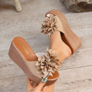 Nouvelles sandales compensées M03 à plateforme épaisse pour femme, collection été 2025, style mode fleuri, grandes tailles, pour le commerce international - Product Image 2