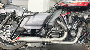 โรงงานขายระบบท่อไอเสียรถจักรยานยนต์ไทเทเนียมสแตนเลสประสิทธิภาพสูงสำหรับ <span class=keywords><strong>Harley</strong></span> <span class=keywords><strong>Davidson</strong></span> CVO Street Glide - Product Image 3