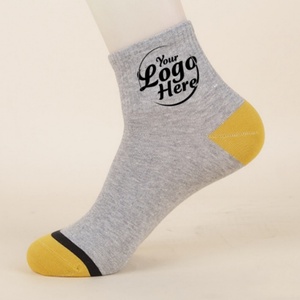 Calcetines Deportivos para Hombre de Marca OEM, Calcetines de Invierno Cálidos, Antibacterianos, Control de Olor, Absorción del Sudor, Transpirables, Antideslizantes, a Media Pantorrilla - Product Image 2