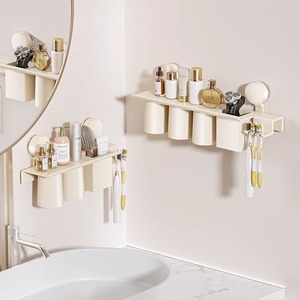 Étagère murale de salle de bain avec porte-brosse à dents et gobelets, installation en coin, design rectangulaire durable - Product Image 1