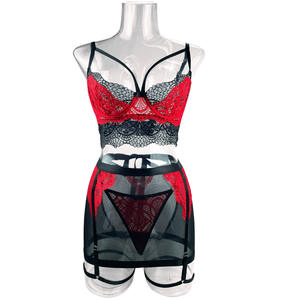 Sous-vêtements pour femmes, soutien-gorge et culotte transparents <span class=keywords><strong>rouge</strong></span> et <span class=keywords><strong>noir</strong></span>, nouvelle conception, lingerie sexy avec jarretière et <span class=keywords><strong>bas</strong></span> - Product Image 5