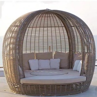 Ensemble de mobilier d'extérieur en rotin tressé pour jardin et terrasse, comprenant chaise longue de conversation, lit de repos rond de plage et mobilier de jardin d'extérieur 'Bird Cage'