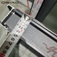 Ventana Moderna Integrada de Aluminio con Función Insonorizante, Malla Antimosquitos y Barandilla de Seguridad Antirrobo