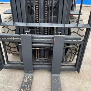 Vente à prix réduit de chariot élévateur diesel Toyota 8FD30 de 3 tonnes avec 3 étages et déplaceur latéral en bon état, faible nombre d'heures - Product Image 5