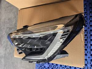 Phare avant pour <span class=keywords><strong>Renault</strong></span> <span class=keywords><strong>Clio</strong></span> V 2019-2023 - Product Image 2