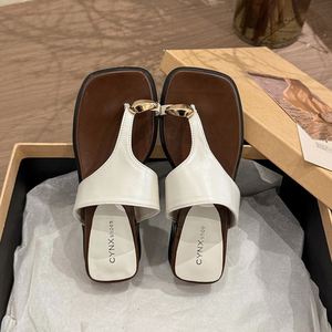 Sandalias de Mujer Estilo Francés para Uso en Exteriores, Novedades 2026, Sandalias Sencillas de Tacón Bajo, Perfectas para Vestidos - Product Image 2