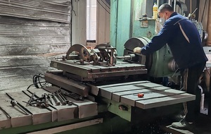 Motor Hidrolik Penjepit Kayu Totator Log Grab untuk Trailer Skid Steer <span class=keywords><strong>Crane</strong></span> - Product Image 6