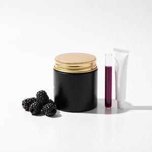 Masque facial éclatant à la mûre Mary&May 125g Formule K-Beauty Tous types de peau Soin quotidien de la peau - Product Image 1