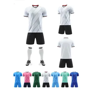 Hoge Kwaliteit Ademende Kid 'S Volwassen Goedkope Voetbal Uniform Aangepaste Naam En Nummer Team Voetbal Jersey Set