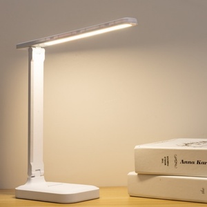 Lámpara de lectura con protección ocular y carga USB, adecuada para estudiantes, profesores y trabajadores culturales - Product Image 4