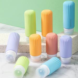 Paquete de 4 Botellas de Viaje Deportivas de Silicona de 3 oz, Libres de BPA, a Prueba de Fugas, Reutilizables, Aptas para Lavavajillas y <span class=keywords><strong>Microondas</strong></span>, de Gran Capacidad - Product Image 1