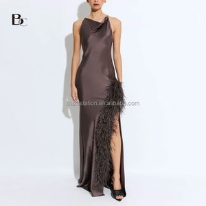 Commercio all'ingrosso di alta qualità abbigliamento Premium OEM/ODM fabbrica boutique di lusso in seta di raso taffetà <span class=keywords><strong>abito</strong></span> da sera <span class=keywords><strong>lungo</strong></span> piume - Product Image 2