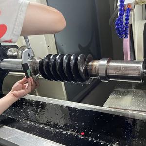 Máquina de Rectificado de Roscas CNC Avanzada para Ingeniería de Precisión - Product Image 3