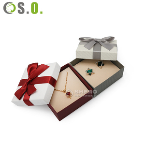 Caja de Regalo de Boda de Papel Imitación Cuero Blanca al por Mayor, Caja de Joyería Personalizada con Lazo - Product Image 4