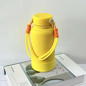 Nueva Botella de Agua Deportiva con Aislamiento de Acero Inoxidable, Gran Capacidad, para Montañismo al Aire Libre, con Acabado de Pintura que Simula Piel - Product Image 6