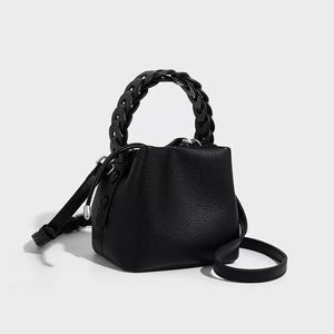 Sac seau en cuir de luxe pour femmes, élégant, léger, durable, petit sac à main avec fermeture à rabat, doublure en PU - Product Image 5