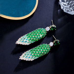 Magnifiques Boucles d'Oreilles Pendante Longues Coupe <span class=keywords><strong>Marquise</strong></span> Pierre Zircon Cubique Vert pour Fête Mariage Bijoux Fantaisie Indiens <span class=keywords><strong>Femme</strong></span> - Product Image 5