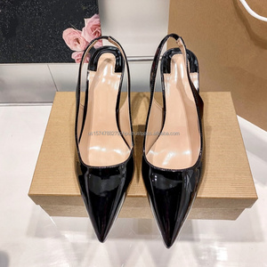 2025ส้นสูงสีดำบางสำหรับสตรีและสุภาพสตรีจากดีไซเนอร์ยอดนิยมมีแบรนด์ที่สง่างาม - Product Image 2