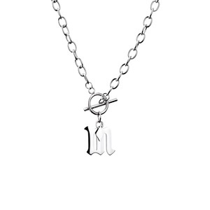 Nuevo Collar con Colgante de Letra A-Z de Diseño Simple y Lujoso, Plateado, Unisex, de Acero de Titanio, Joyería al por Mayor - Product Image 6
