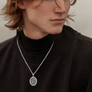 Collar con colgante ovalado de Plata de Ley 925 oxidado St Michael Christopher Jesus Cross - Product Image 3