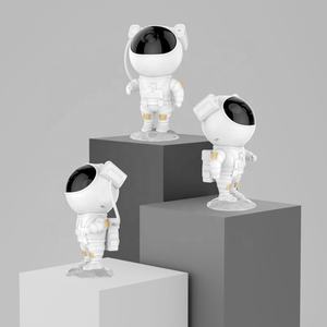 โปรเจคเตอร์เลเซอร์ LED ทันสมัย ฉายดาว กาแล็กซี่ ปรับได้ พร้อมดีไซน์นักบินอวกาศ สำหรับตกแต่งห้องนอน ยินดีรับดรอปชิป - Product Image 4