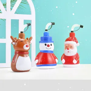 Mug plastik 16oz 500ml Santa Novelty Claus rudolph rusa kutub manusia salju bentuk anak-anak cangkir Natal dengan tutup dan sedotan