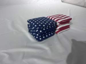 Sacs de fèves de <span class=keywords><strong>cornhole</strong></span> de jeu de lancer remplis de granulés de résine double face à double couture de taille réglementaire personnalisée pour les jeux de plein air - Product Image 4