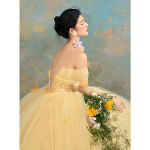 Off The Shoulder Yellow Tulle Ball Gown Wedding Dress Empire Waistline Strapless Vintage Princess Style For Photo Studio - Product Image 2