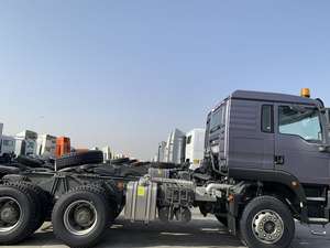 Truk Berat HOWO TX 6X4 Diesel Euro 2 Tenaga Kuda Tinggi Baru dengan Kemudi Kiri, Jok Suspensi Udara, dan AC Otomatis - Product Image 3