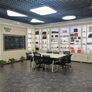 Pasokan Langsung Pabrik Perban Elastis Koheren Bersertifikat CE Kualitas Bersertifikat ISO Terbuat dari Katun Nonwoven Sampel Gratis Tersedia - Product Image 4