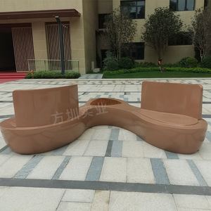 Banc d'extérieur créatif en fibre de verre 2 places, design contemporain pour mobilier de patio de centre commercial, siège de jardin moderne et durable - Product Image 1