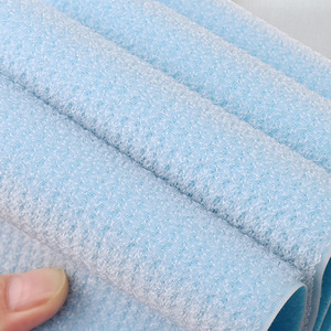 Sangles auto-agrippantes Hong Shun Xing 25mm 38mm 1 mètre pour la fixation de bandages et équipements de protection médicale - Product Image 1