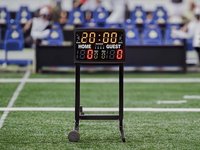 GAMECRAFT Afficheur électronique de score LED intérieur durable avec minuterie de 24 secondes pour le basketball, le badminton, l'équipement de terrain extérieur