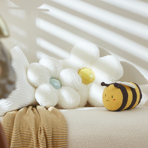 Peluche Abeille Géante Douce et Moelleuse, Animal en Peluche Abeille Bombée avec Coussin Fleur - Product Image 4