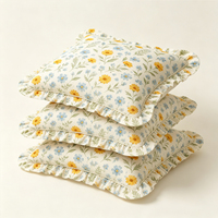 Housse de coussin carrée décorative à volants en coton 100% imprimé fleurs sauvages jaunes et bleues pour canapé de salon – Vente en gros