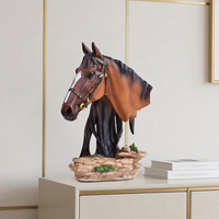 Figurine de décoration intérieure classique européenne Ornement écologique fait à la main Salon Couloir Statue de tête de cheval de Noël en résine