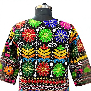Chaqueta XL Transpirable 100% Algodón, Bordada con Flores Vibrantes, Estilo Bohemio Indio Tradicional, Multicolor, Hecha a Mano - Product Image 3